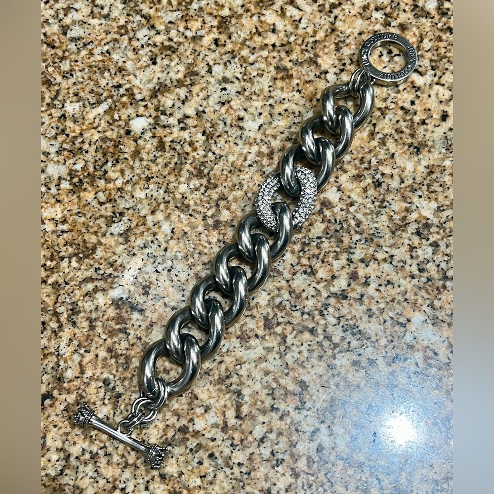 STUNNING Juicy Couture Chain Bracelet with Pave Crystals Link - Picture 7 of 10